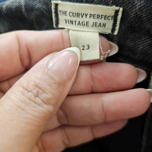 Madewell The Curvy Perfect Vintage Straight Jean Size 23 - Picture 7 of 7